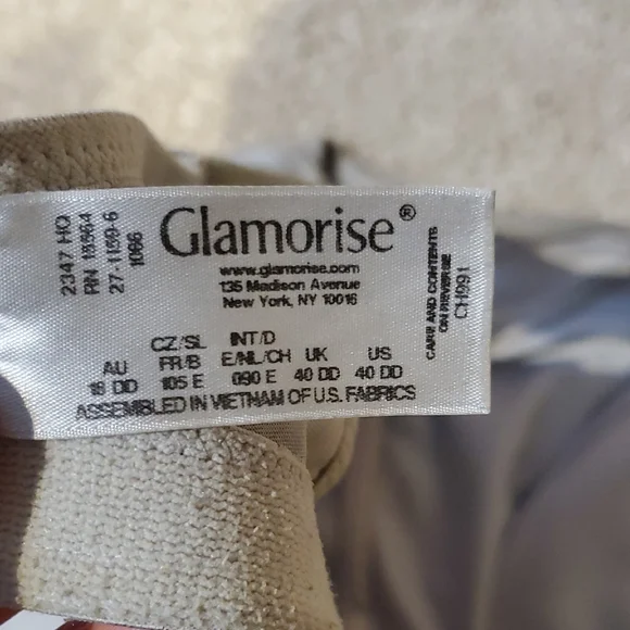 Sport Bra - Picture 3 of 4